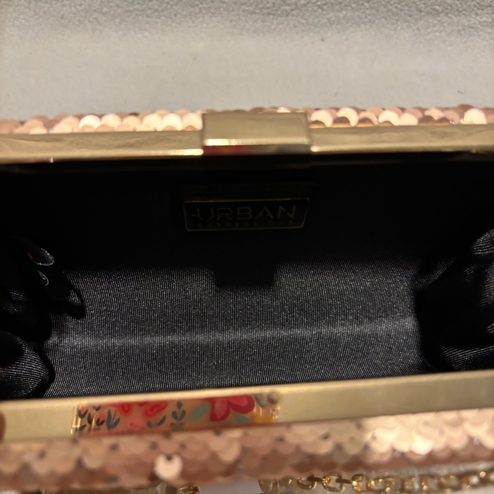 Urban Expressions Sequin Rose Gold Vegan Leather Clutch Snap Closure Chain Strap - Picture 7 of 7